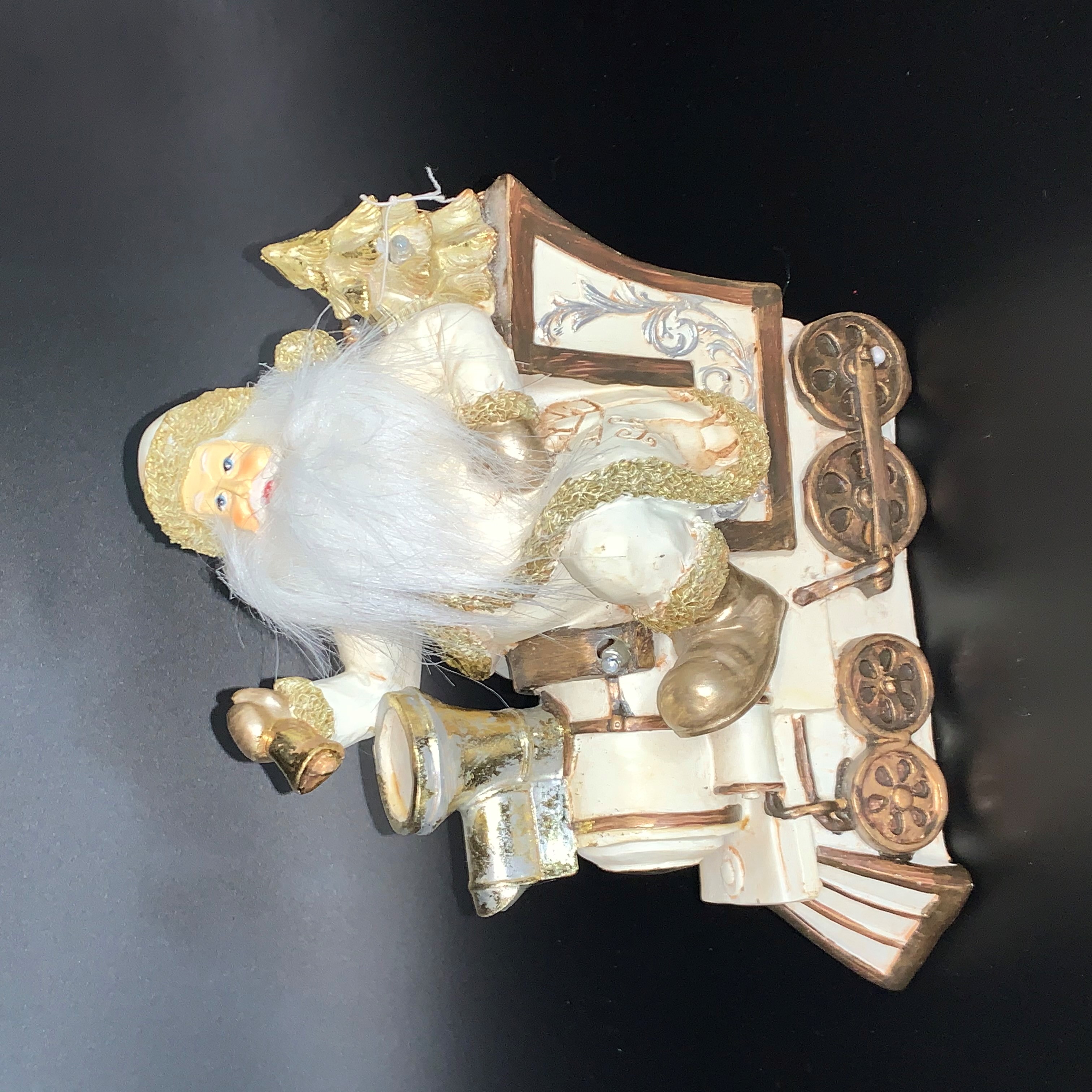 SANTA SLEIGH ELEGANT